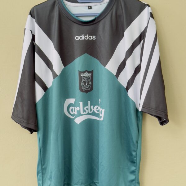LIVERPOOL 1995-96 TRAINING KIT OWEN FIVESLEEVE