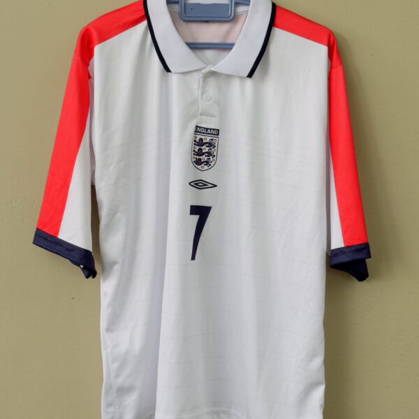 ENGLAND 2004 HOME KIT BECKHAM FIVESLEEVE POLO