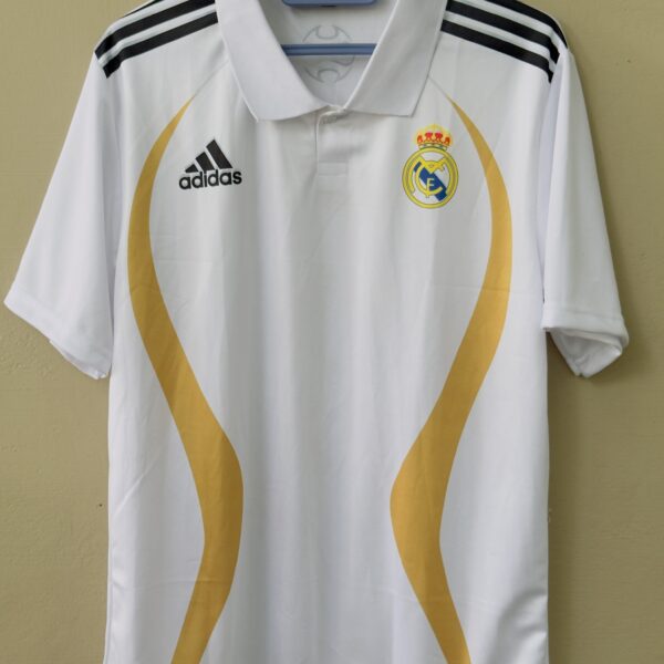 REAL MADRID RETRO CARLOS WITE AND GOLD POLO HALF SLEEV
