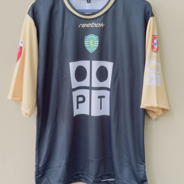 SPORTING 2002-03 AWAY KIT RONALDO FIVESLEEVE
