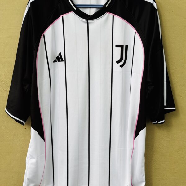 JUVENTUS SPECIAL EDITION NO PLAYER NAME FIVE SLEEVE
